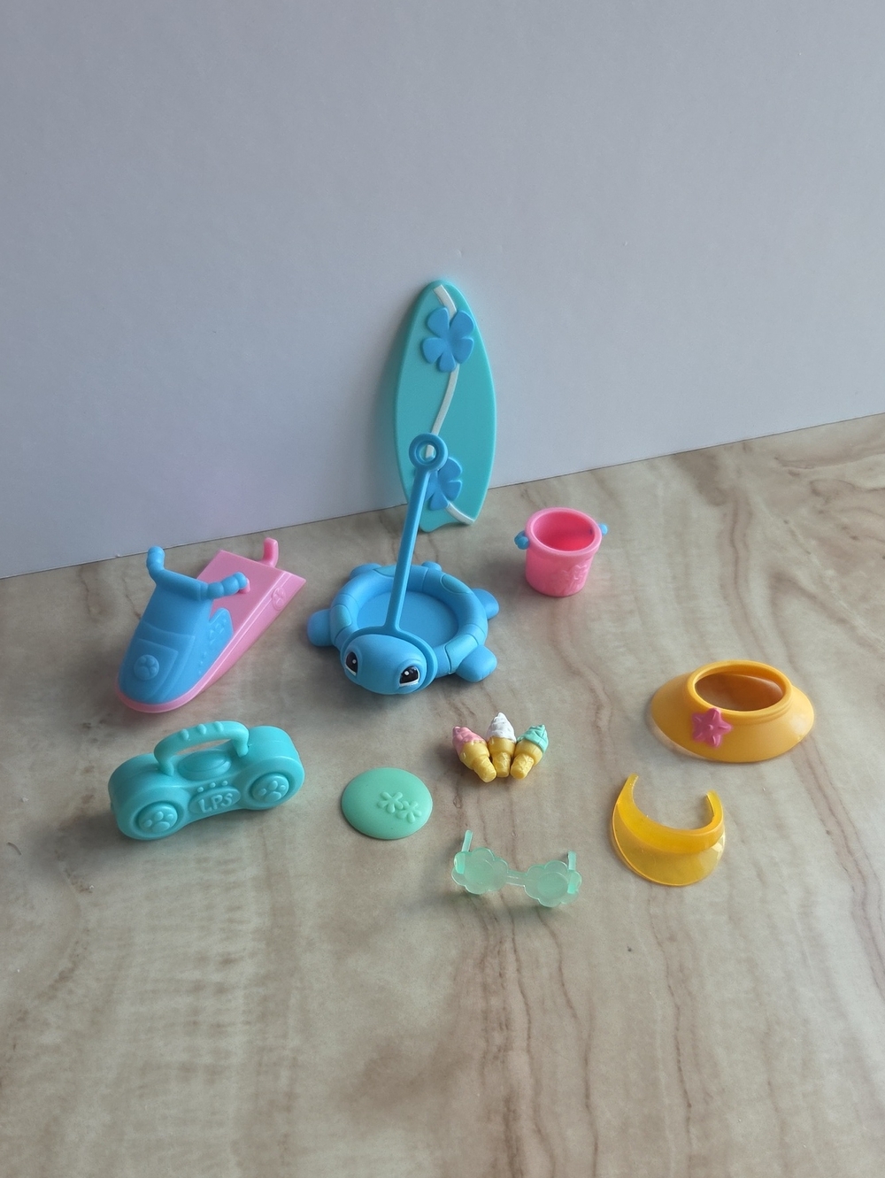 Littlest Pet Shop Seaside Celebration LPS